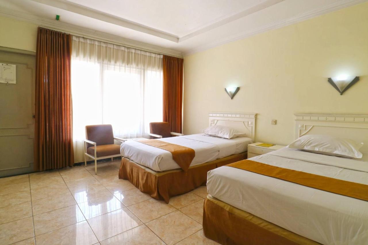 Hotel Tanjung Surabaja Zewnętrze zdjęcie